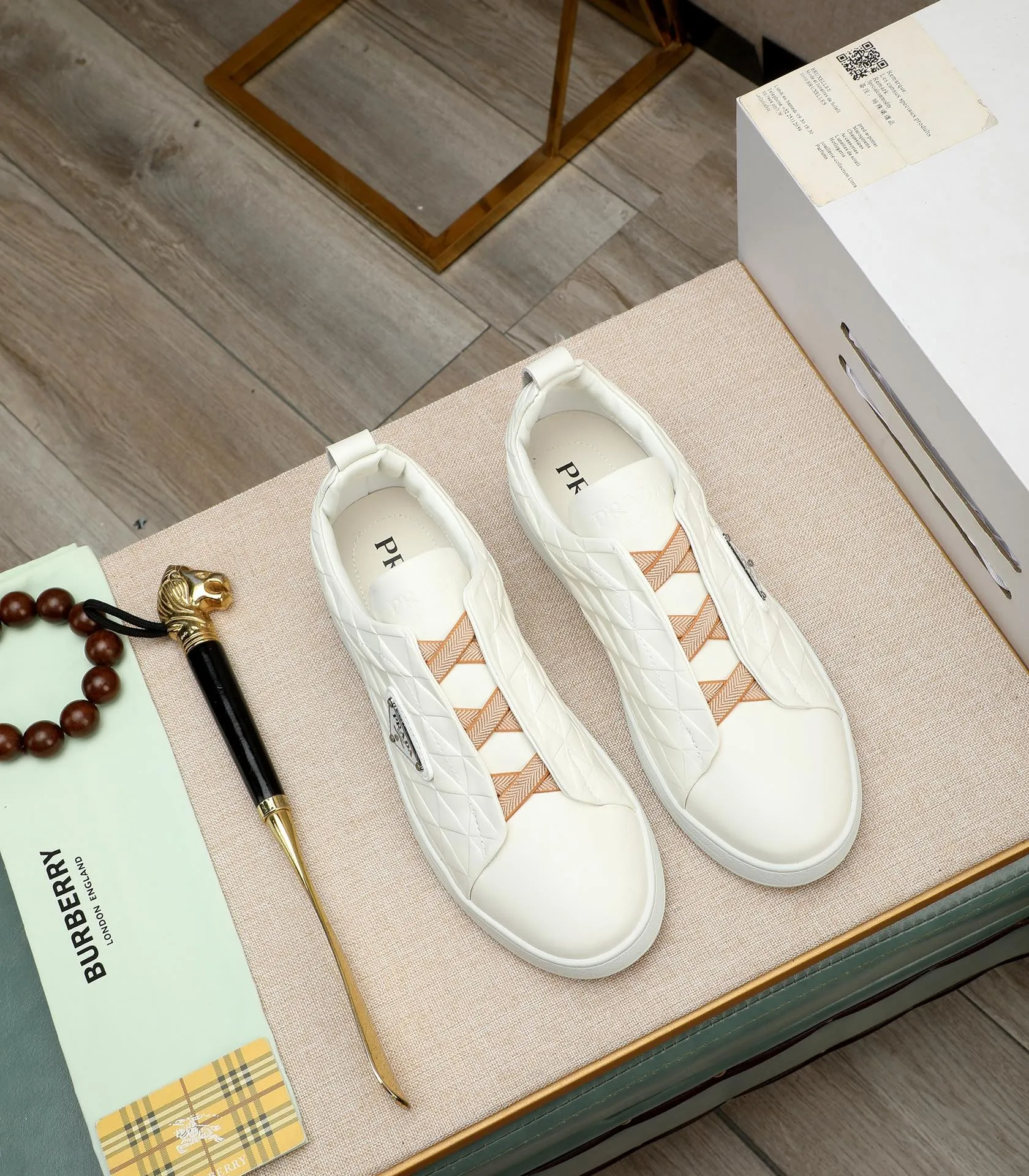 Men's men's shoes💰540🌹🌹[PRADA—Prada] 2024 latest model🙈original replica! 👟👟👟The uppers are made of top-notch workmanship from Italy🇮🇹Imported calfskin❗️The cowhide lining is suitable for travel. The original version has a large engraving sole, making it suitable for all kinds of travels, showing low-key luxury. Let quality speak for itself. Color: Size: 38-44